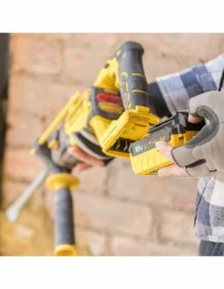 Batterie STANLEY FATMAX 18V 4Ah Li-Ion FMC688L-XJ -Jo-Tools Soldes Boutique batterie stanley fatmax 18v 4ah fmc688l xj 5